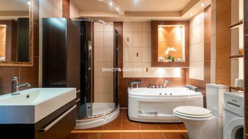 Apartament z ogrodem na Woli Justowskiej