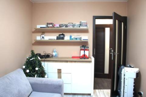 Os. Botanika, apartament 4-5 pokoi, m. parkingowe
