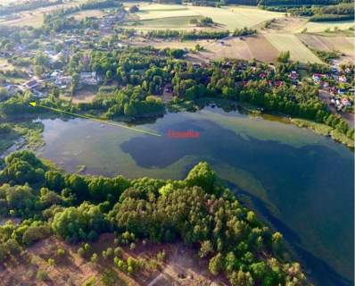 Działka z linią brzegową Jeziora Spore, gmina Szcz