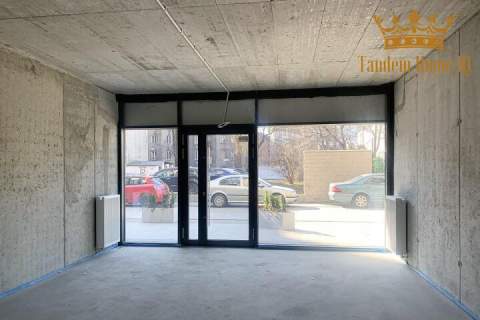 Do wynajecia lokal usługowy 69,8 m2 parter, witryna, Stalowa
