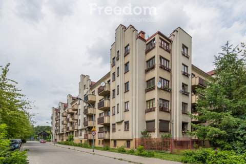 Trzy pokoje, duży balkon, Targówek mieszkaniowy