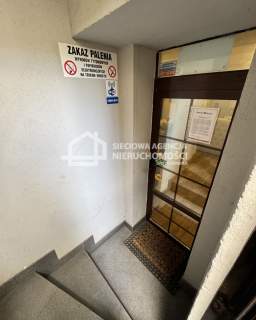 Lokal obok głównej ul. Morskiej na niskim parterze