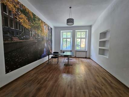 Nieruchomość komercyjna na sprzedaż, 94,43 m2, Bytom