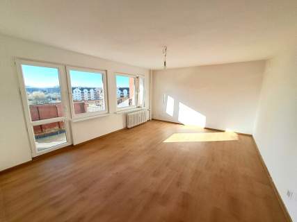 2-3 Pok-53M2-ŚWIEŻO PO REMONCIE-CO.MIEJSKIE-BALKON