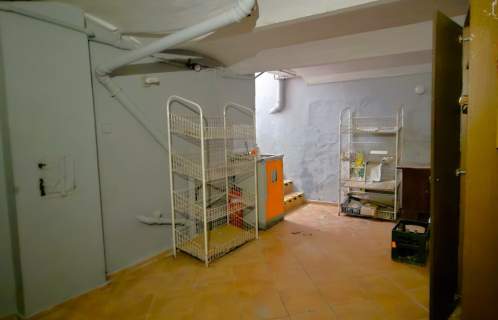 Lokal 58 m na parterze   inwestycja z potencjałem