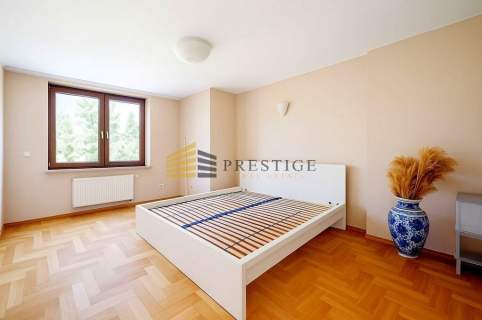 Elegant Home with Garden Sauna in Konstancin