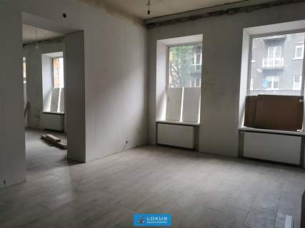 Lokal handlowo-usługowy parter witryna 70 m2