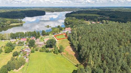 Działka z niesamowitym widokiem na jezioro Ciemino