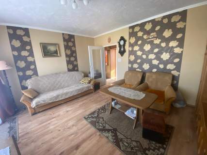 3 pokoje, 62.50m2, balkon, winda, do remontu, Os.Dobrzec