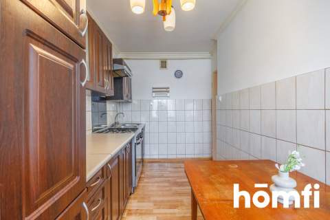 Mieszkanie na parterze z 3 pokojami i balkonem