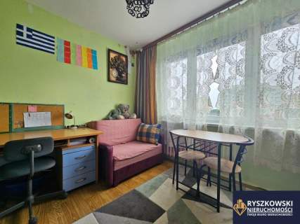 3 pokoje, 4 piętro Piłsudskiego blisko Rynku 54 m2