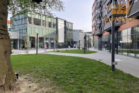 Do wynajęcia lokal 650m2, osobny budynek, Koneser