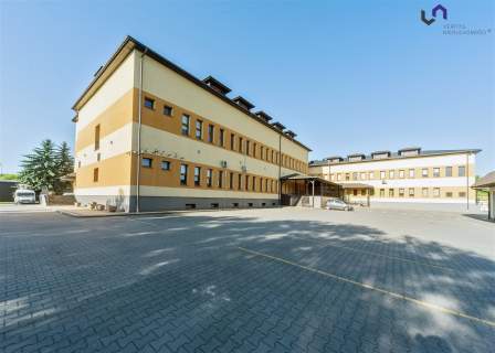 Biuro na sprzedaż, 4222 m2, Wolbrom