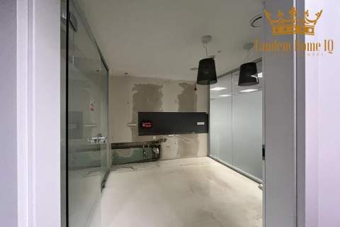 Do wynajęcia lokal handlowo-usługowy 220m2 brutto, parter, wola...