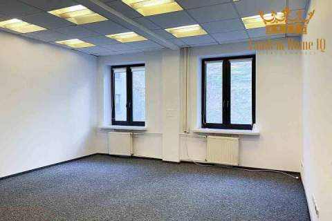Na wynajem biuro 180m2, gabinety, śródmieście, niedaleko Hali...