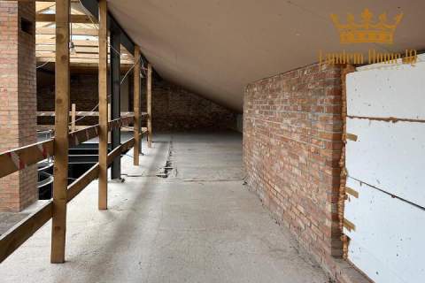 Do wynajęcia lokal 650m2, osobny budynek, Koneser