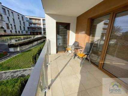 Apartament 2-pokoje, garderoba garaż w centrum