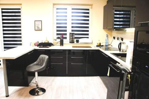 Os. Botanika, apartament 4-5 pokoi, m. parkingowe