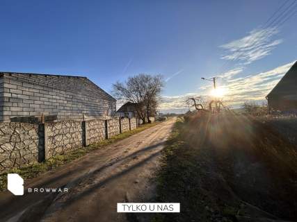Działka siedliskowa 2,5ha, zabudowana z padokami