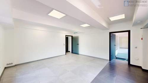 Parking Nowoczesny na 70 osób 950m2