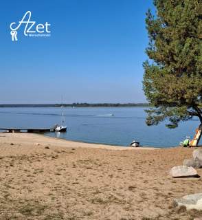 Duża działka nad jeziorem, na sprzedaż