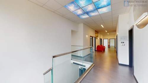 Parking Nowoczesny na 70 osób 950m2