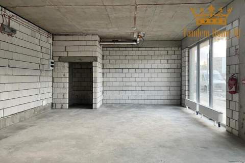 Do wynajęcia lokal handlowo-usługowy 54m2 Włochy, osiedle
