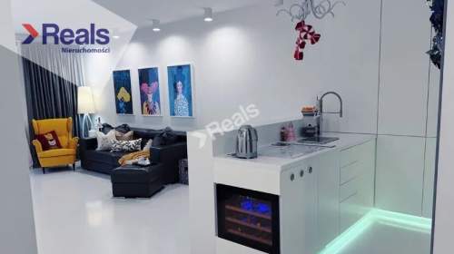 Idealnie cichy, przestronny apartament 