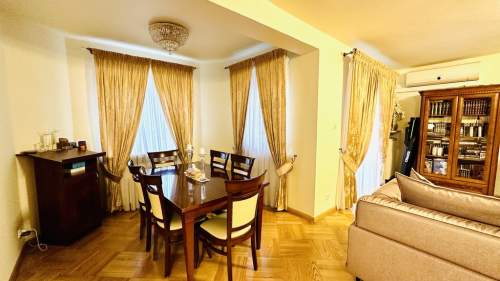 125 m.2 5 rozkładowych pokoi, garaż i komórka