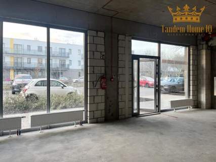 Do wynajęcia lokal handlowo-usługowy 54m2 Włochy, osiedle