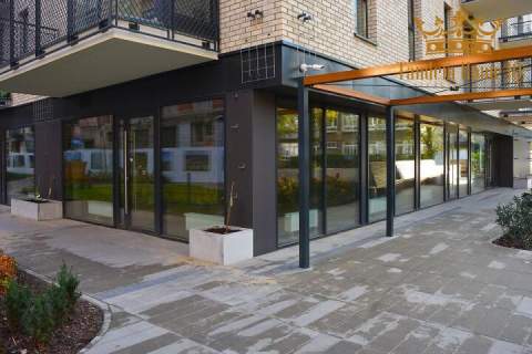Do wynajecia lokal 42,84 m2 parter, witryna, Stalowa 39