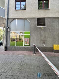 Lokal handlowo-usługowy na sprzedaż na Woli 