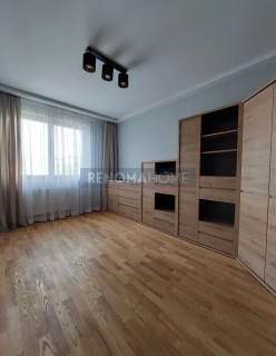 Przestronne mieszkanie 87,5 m /3 pokoje/Przyjaźni