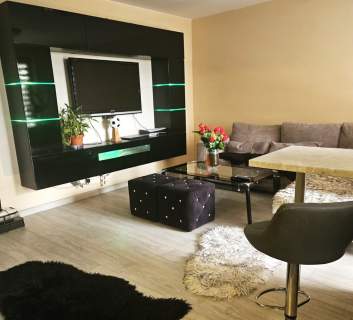 Os. Botanika, apartament 4-5 pokoi, m. parkingowe