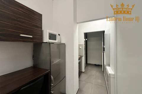 Do wynajęcia przestrzeń 310m2 lokal na 1 piętrze, winda, reklama