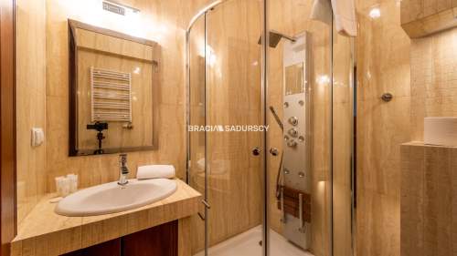Nowoczesny Apartament w Centrum Krakowa 