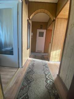 3 pokoje, 62.50m2, balkon, winda, do remontu, Os.Dobrzec