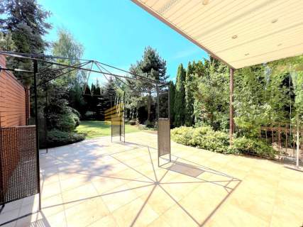 Elegant Home with Garden Sauna in Konstancin