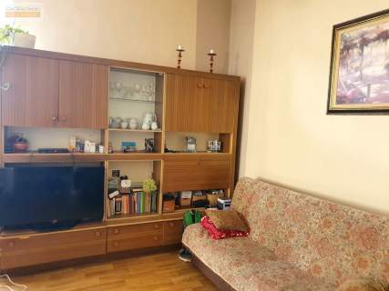 Dom z ogródkiem, Kamienica w centrum Bierutowa
