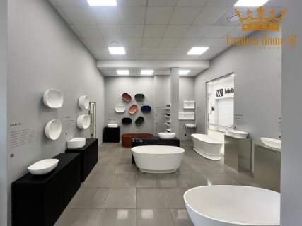Do wynajęcia przestrzeń 310m2 lokal na 1 piętrze, winda, reklama