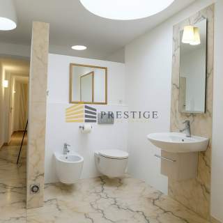 Dwupoziomowy wyjątkowy Penthouse. Ochrona 24/7