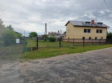 Dom Hala Funkcja Przemysłowa / Mieszkalna