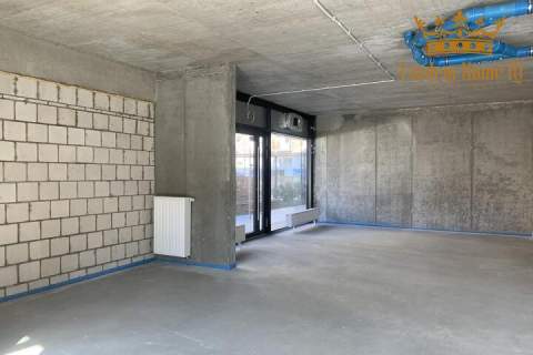 Do wynajmu lokal 83 m2 na parterze, stan surowy, Praga Północ,...