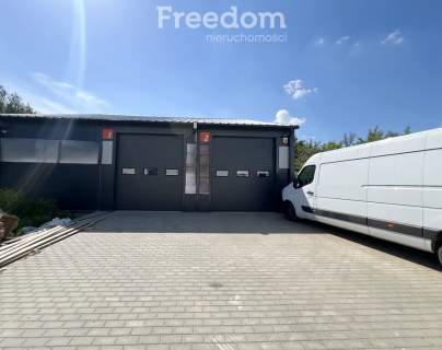Kompleks komercyjny z halą i nowoczesnym biurowcem