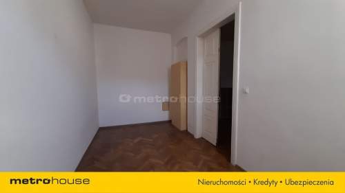 Mieszkanie w kamienicy gotowe do zamieszkania.
