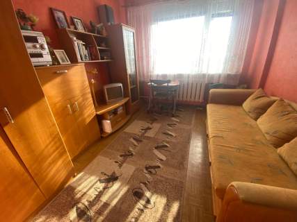 3 pokoje, 62.50m2, balkon, winda, do remontu, Os.Dobrzec