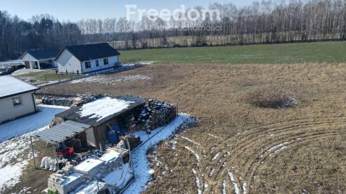 Działki w leśnym zakątku - uzbrojone
