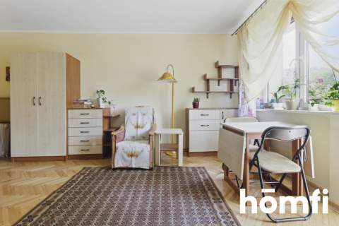 Duża kawalerka z wnęką sypialną na Wysokiej