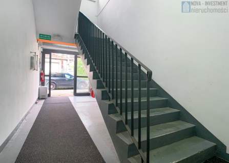 Biura magazyn duży parking blisko centrum
