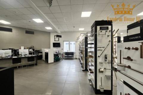 Do wynajęcia przestrzeń 310m2 lokal na 1 piętrze, winda, reklama